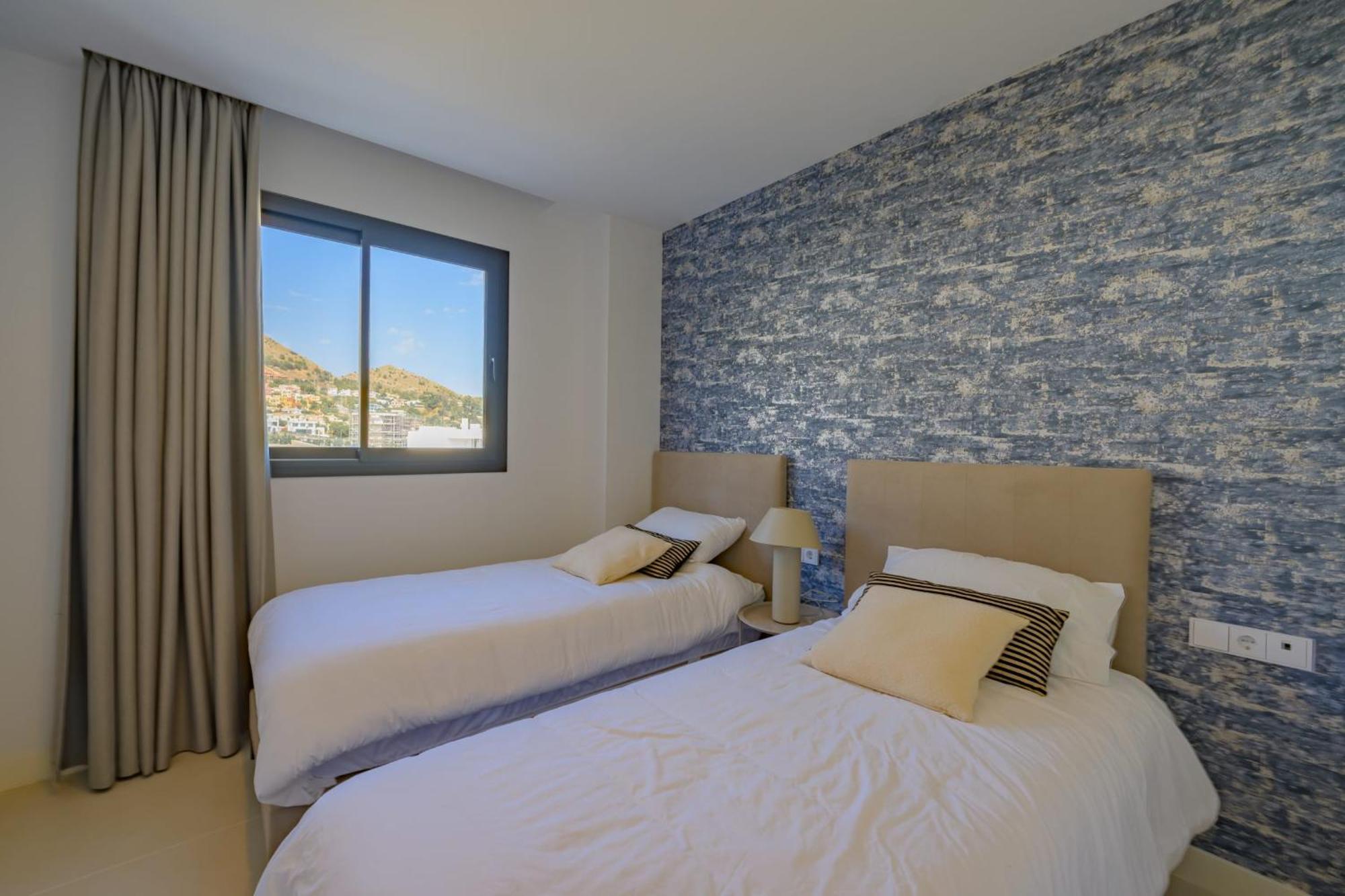 Amazing West-Facing 3 Bed Apartment With Sea And Marina Views In Higueron West Málaga Buitenkant foto