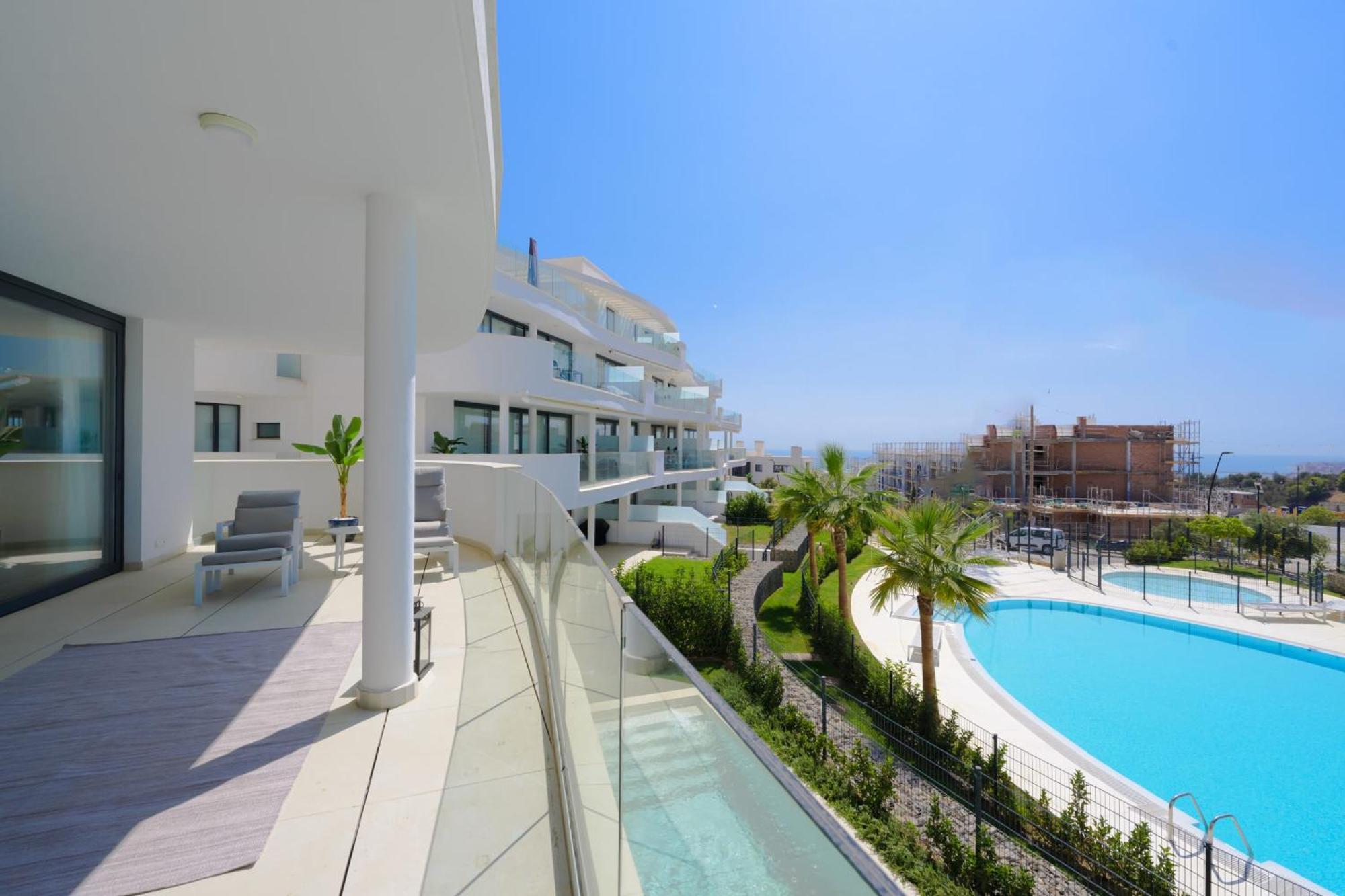 Amazing West-Facing 3 Bed Apartment With Sea And Marina Views In Higueron West Málaga Buitenkant foto